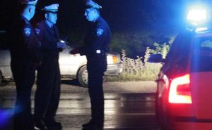 Pijan i zaražen koronom spavao u upaljenom Mercedesu